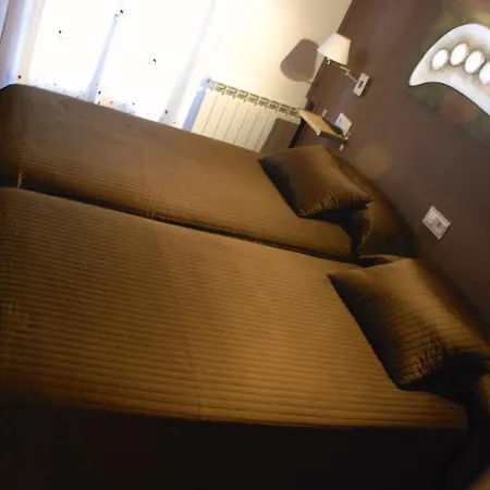 招待所 德尔加多旅馆 3*