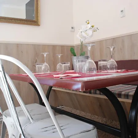 德尔加多旅馆 3* 贝纳瓦雷